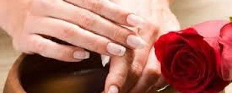 Причины и профилактика шелушения на руках